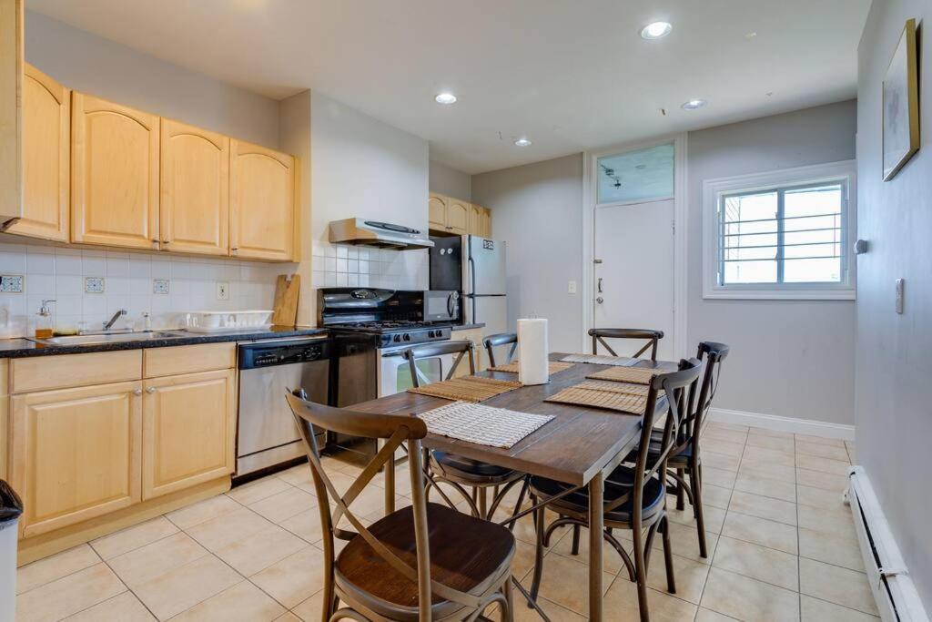 Appartement New! Near Mbta, 3mi To Fenway !
