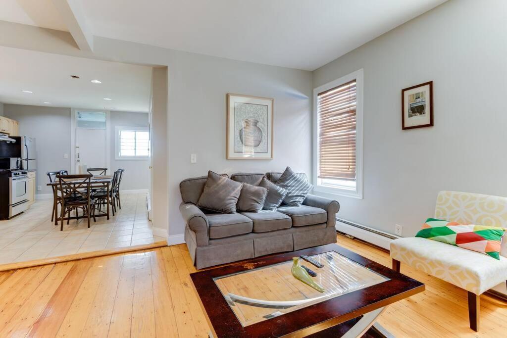 New! Near Mbta, 3mi To Fenway ! Appartement *